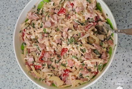 Фото шага рецепта Бутерброды минипицца 186595 шаг 9