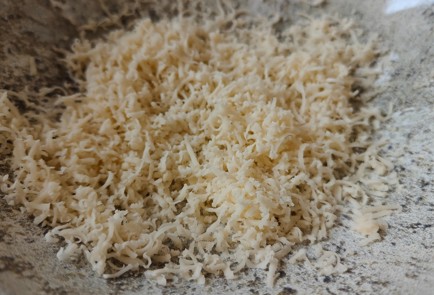 Фото шага рецепта Бутерброды с печенью трески 189228 шаг 1  