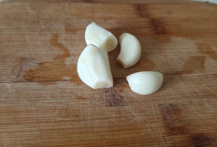 Фото шага рецепта Бутерброды со шпротами и огурцом 176171 шаг 3  