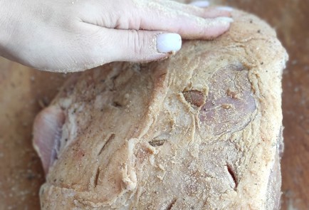 Фото шага рецепта Буженина с чесноком 174790 шаг 5  