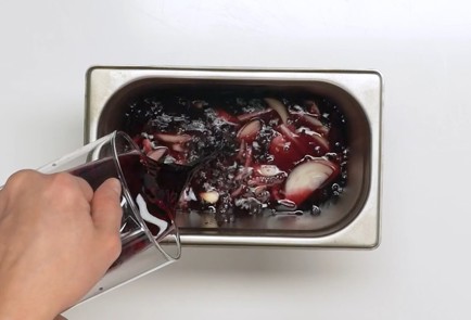 Фото шага рецепта Буженина 139913 шаг 2  