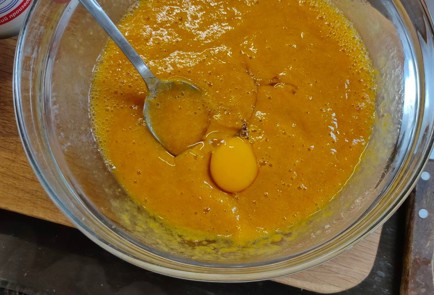 Фото шага рецепта Быстрая коврижка из варенья 175700 шаг 5  