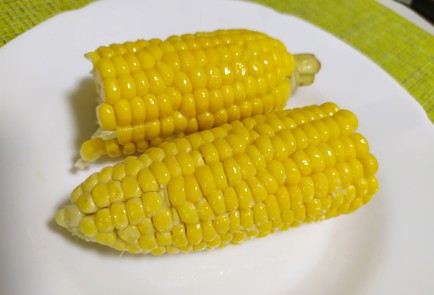 Фото шага рецепта Кукуруза  рецепт в микроволновке 189727 шаг 10  