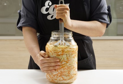 Фото шага рецепта Быстрая квашеная капуста 152698 шаг 10  