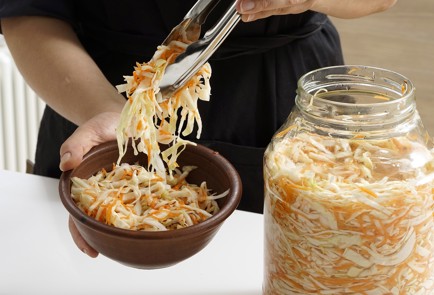 Фото шага рецепта Быстрая квашеная капуста 152698 шаг 11  