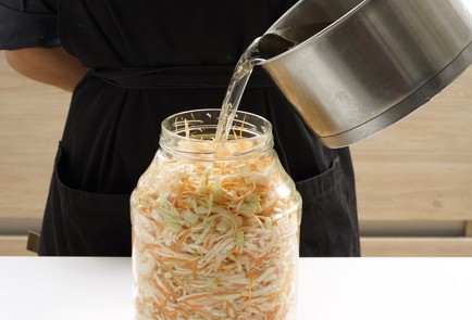 Фото шага рецепта Быстрая квашеная капуста 152698 шаг 8  