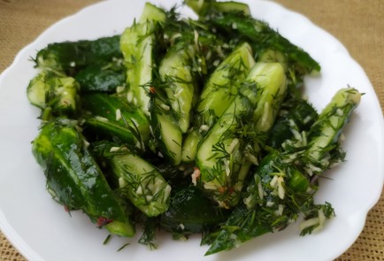 Фото шага рецепта Быстрая закуска из огурцов 189161 шаг 11  