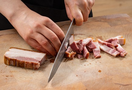 Фото шага рецепта Быстрое кассуле из консервированной фасоли 176119 шаг 2  