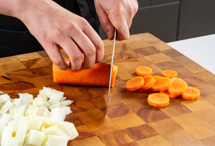 Фото шага рецепта Быстрое жаркое из печеной свинины 191066 шаг 2  