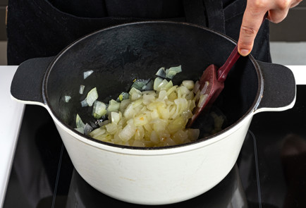 Фото шага рецепта Быстрое жаркое из печеной свинины 191066 шаг 5  