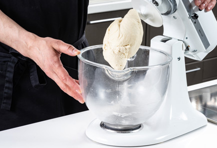 Фото шага рецепта Домашние багеты 191670 шаг 4  