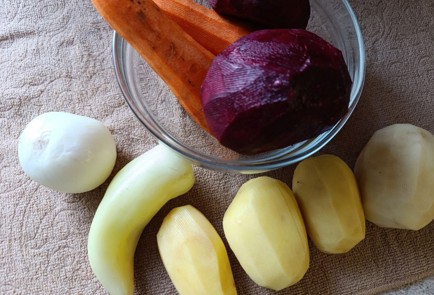 Фото шага рецепта Быстрый борщ 190633 шаг 2  