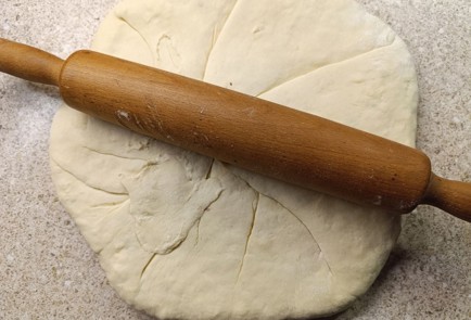 Фото шага рецепта Быстрый хачапури на слоеном тесте 190612 шаг 13  