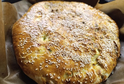 Фото шага рецепта Быстрый хачапури на слоеном тесте 190612 шаг 19  