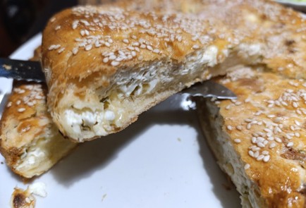 Фото шага рецепта Быстрый хачапури на слоеном тесте 190612 шаг 20  