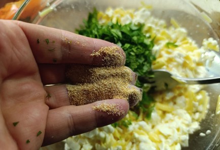 Фото шага рецепта Быстрый хачапури на слоеном тесте 190612 шаг 8  