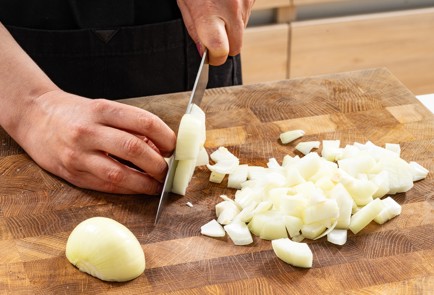 Фото шага рецепта Быстрый маринад для шашлыка из свинины 189035 шаг 2  