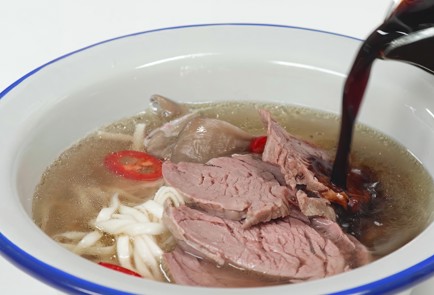 Фото шага рецепта Быстрый мясной суп в стиле фобо 173536 шаг 11  