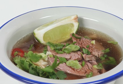 Фото шага рецепта Быстрый мясной суп в стиле фобо 173536 шаг 13  