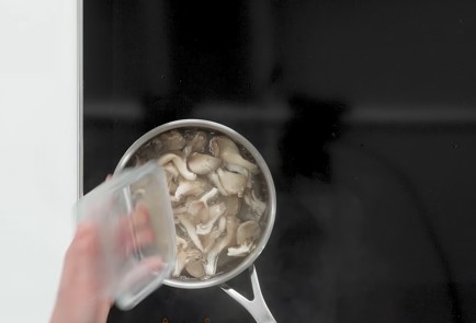 Фото шага рецепта Быстрый мясной суп в стиле фобо 173536 шаг 3  