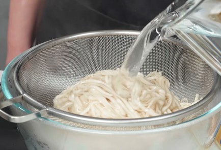 Фото шага рецепта Быстрый мясной суп в стиле фобо 173536 шаг 6  