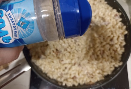 Фото шага рецепта Бюджетная карбонара 191671 шаг 16  