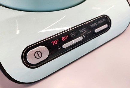 Фото шага рецепта Целебный ромашковый чай с имбирем и зверобоем 140894 шаг 4  