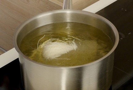 Фото шага рецепта Корейский салат чапчхэ 114348 шаг 4  