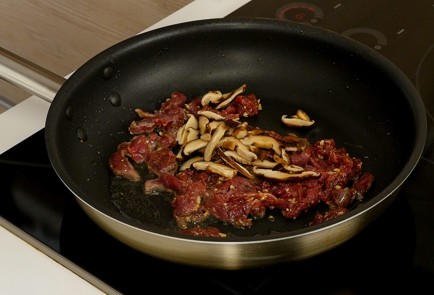 Фото шага рецепта Корейский салат чапчхэ 114348 шаг 8  