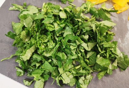 Фото шага рецепта Чашушули погрузински 175943 шаг 2