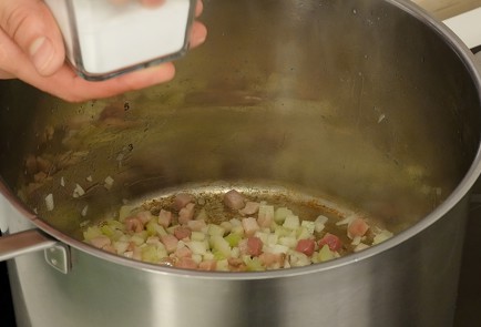 Фото шага рецепта Суп из морепродуктов чаудер 93301 шаг 7  