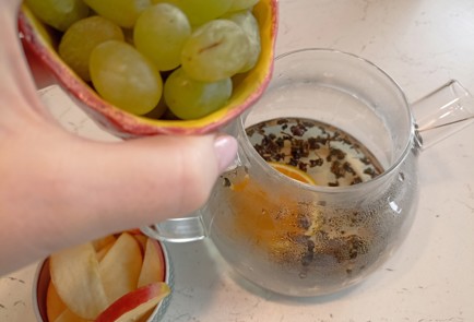 Фото шага рецепта Чай фруктовый 191697 шаг 6  