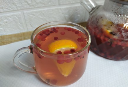 Фото шага рецепта Чай с брусникой 190508 шаг 10  