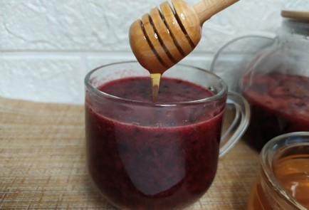 Фото шага рецепта Чай с черной смородиной и мятой 190797 шаг 9  