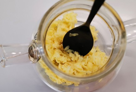 Фото шага рецепта Чай с имбирем 188853 шаг 3  