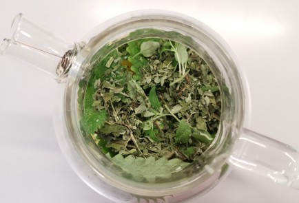 Фото шага рецепта Чай с имбирем 188853 шаг 5  