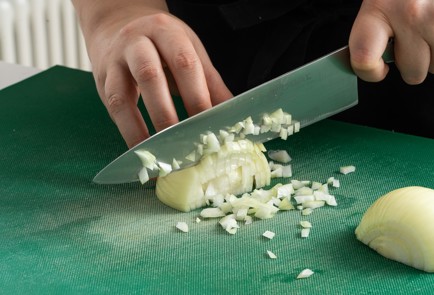 Фото шага рецепта Чебуреки из лаваша с фаршем 151696 шаг 2  