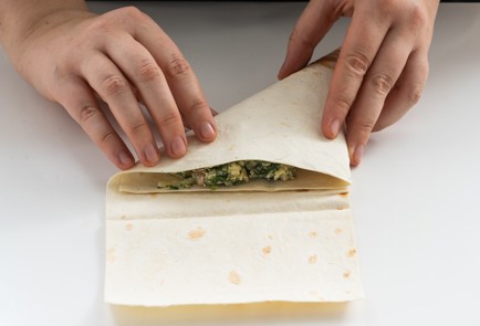 Фото шага рецепта Чебуреки из лаваша с фаршем 151696 шаг 6  