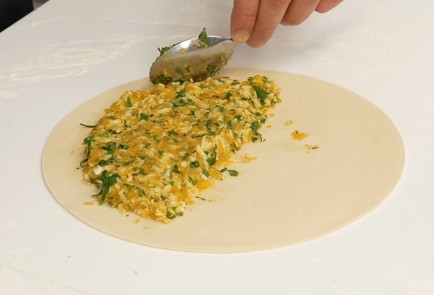 Фото шага рецепта Чебуреки с тыквой и сыром 137461 шаг 4  