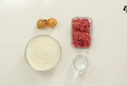 Фото шага рецепта Чебуреки 126530 шаг 1