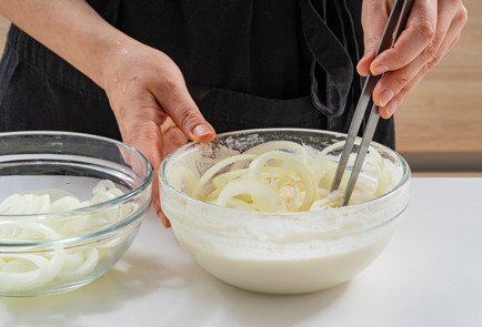 Фото шага рецепта Чечевица с тушеным мясом и луковыми кольцами 175581 шаг 9  