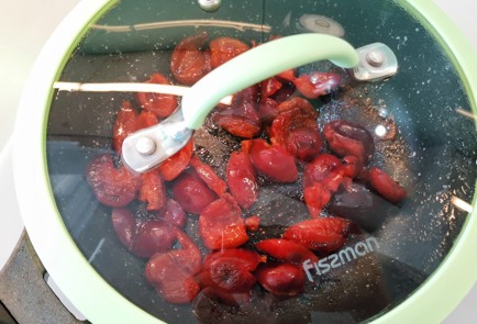 Фото шага рецепта Черешневый йогурт 174409 шаг 5