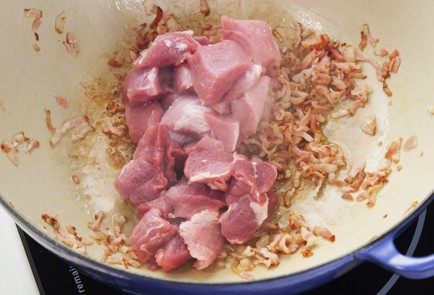 Фото шага рецепта Черные бобы со свининой 44237 шаг 2  