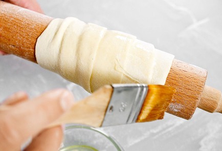 Фото шага рецепта Чешская булочка трдло 31492 шаг 6  