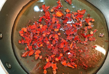 Фото шага рецепта Чесночная бутербродная намазка 152570 шаг 1  