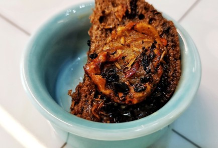 Фото шага рецепта Чесночная бутербродная намазка 152570 шаг 11  