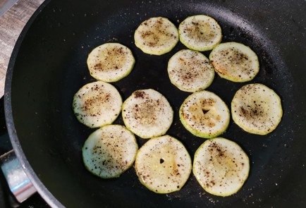 Фото шага рецепта Чесночная закуска из кабачка 186396 шаг 11  