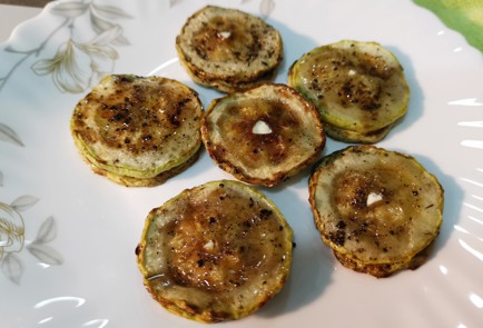 Фото шага рецепта Чесночная закуска из кабачка 186396 шаг 14  