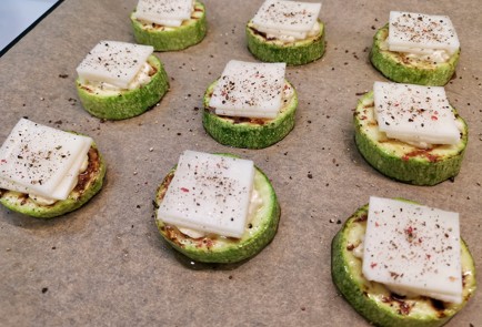 Фото шага рецепта Чесночная закуска из кабачков 140896 шаг 15