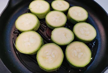 Фото шага рецепта Чесночная закуска из кабачков 140896 шаг 9